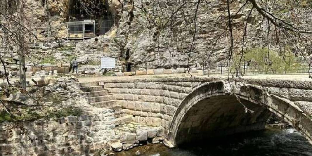 Isparta’da doğayla tarihin buluştuğu o yer! Hayran olmamak elde değil: Yaz rotasına ekleneceklerden biri… 5